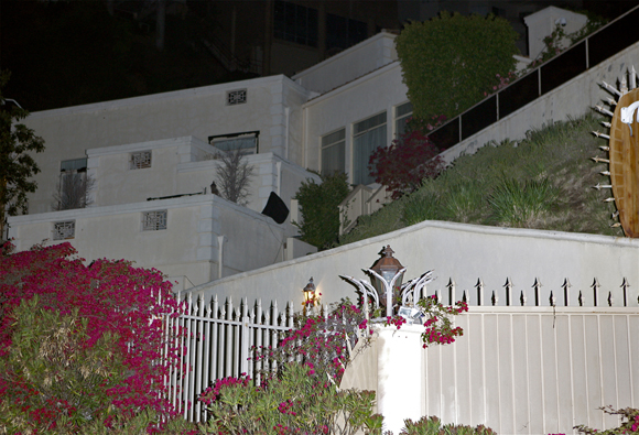 Brittany Murphy home seen just after her death in 2009