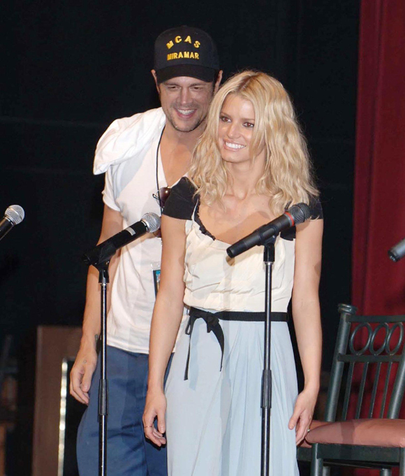 Jessica with Johnny Knoxville at a screening of Dukes of Hazzard in 2005