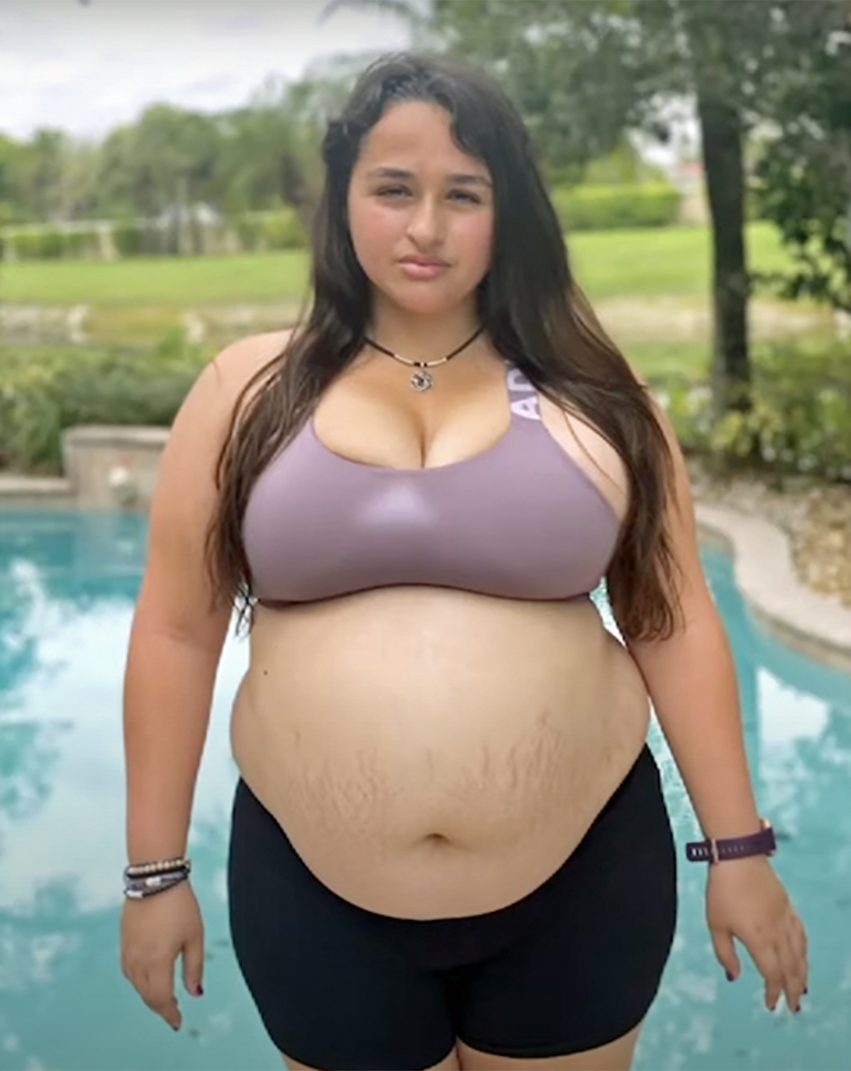 Jazz Jennings Reveals She's Being Fat Shamed By Her Family After Gaining 100 Lbs In First Look At I Am Jazz Season 7