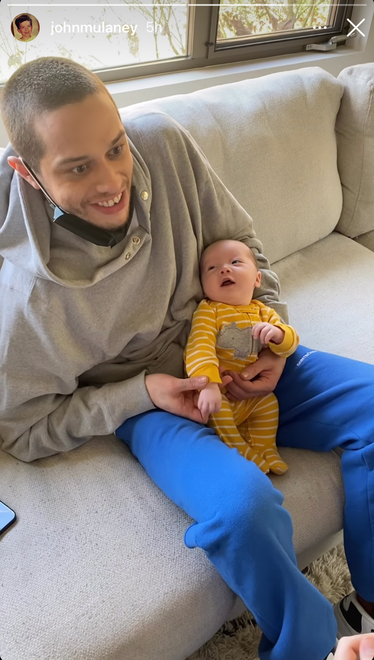 ‘Uncle Pete’ Davidson Meets John Mulaney & Olivia Munn’s Baby For Typically First Time While Sporting Good Chipped Tooth?! 